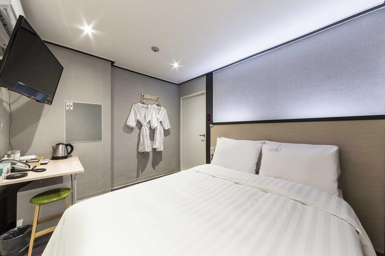 Shire Inn Seoul Bagian luar foto